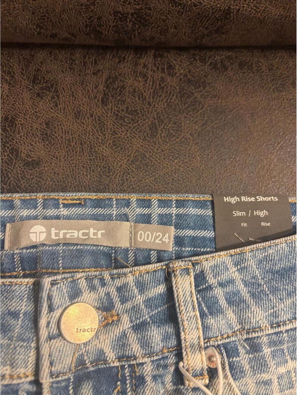 Tractr Plaid Denim Shorts High Rise Size 00 24 NWT Slim Fit Trendy Check Print - Picture 4 of 8